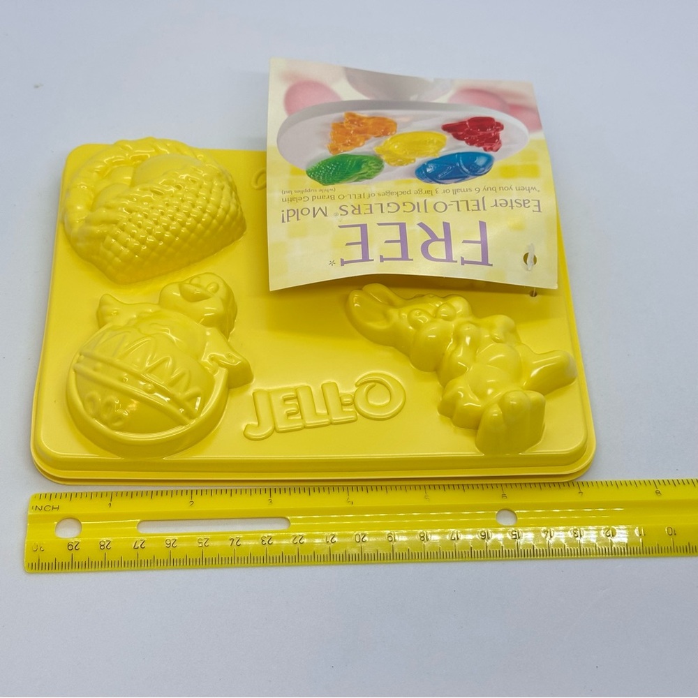 Set of 2 JELL-O Easter Jiggler Molds Yellow Celebrate Spring NOS 2008 Makes 8 - Picture 7 of 8